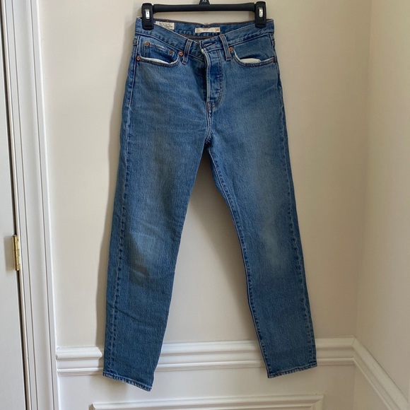 LEVI’s wedgie jeans size 26 - Picture 6 of 7